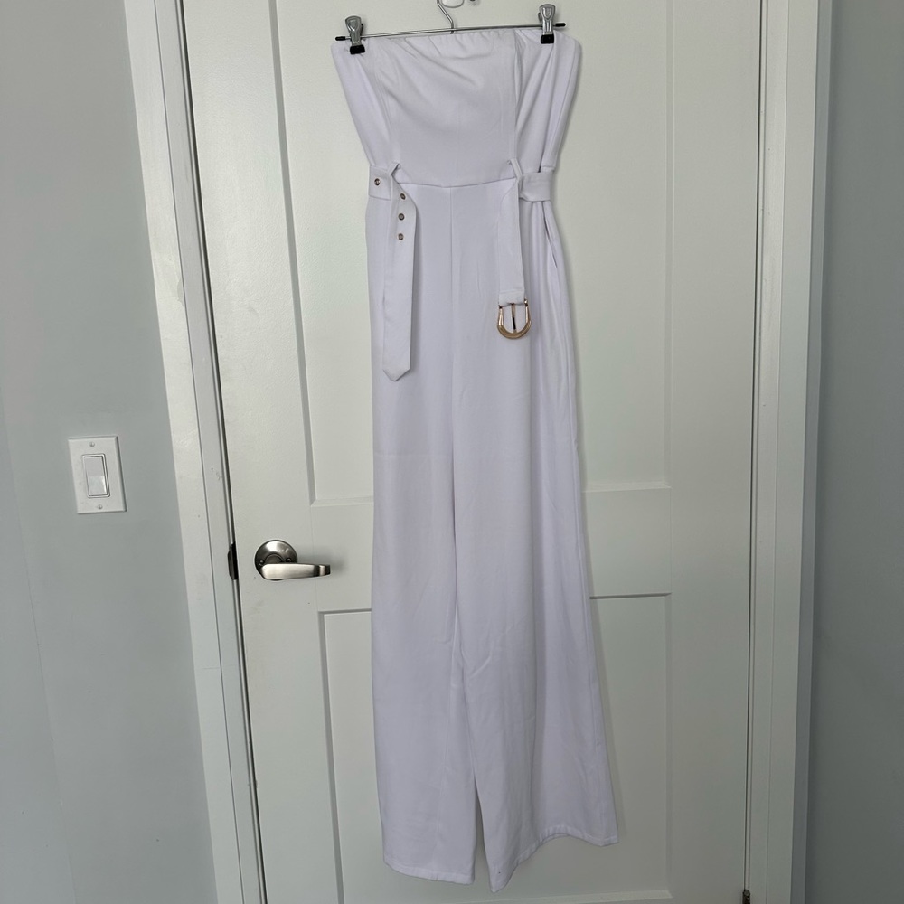 NWT Runaway the Label White Loxana Jumpsuit with Gold Belt - Size XS - Picture 3 of 14